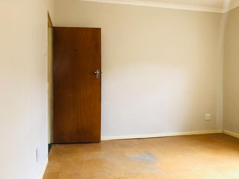 6 Bedroom Property for Sale in Belhar Western Cape